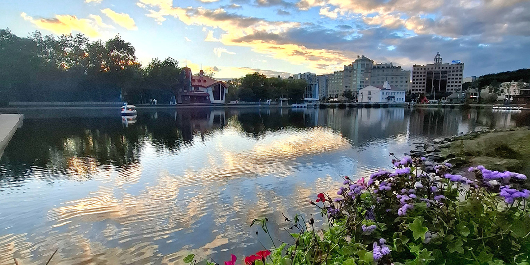 Парк с японскими корнями в Южно-Сахалинске. Он идеален