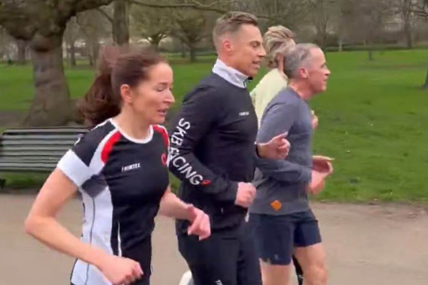    Александр Стубб и Марк Карни на пробежке   
Фото: Saffron Sunanda