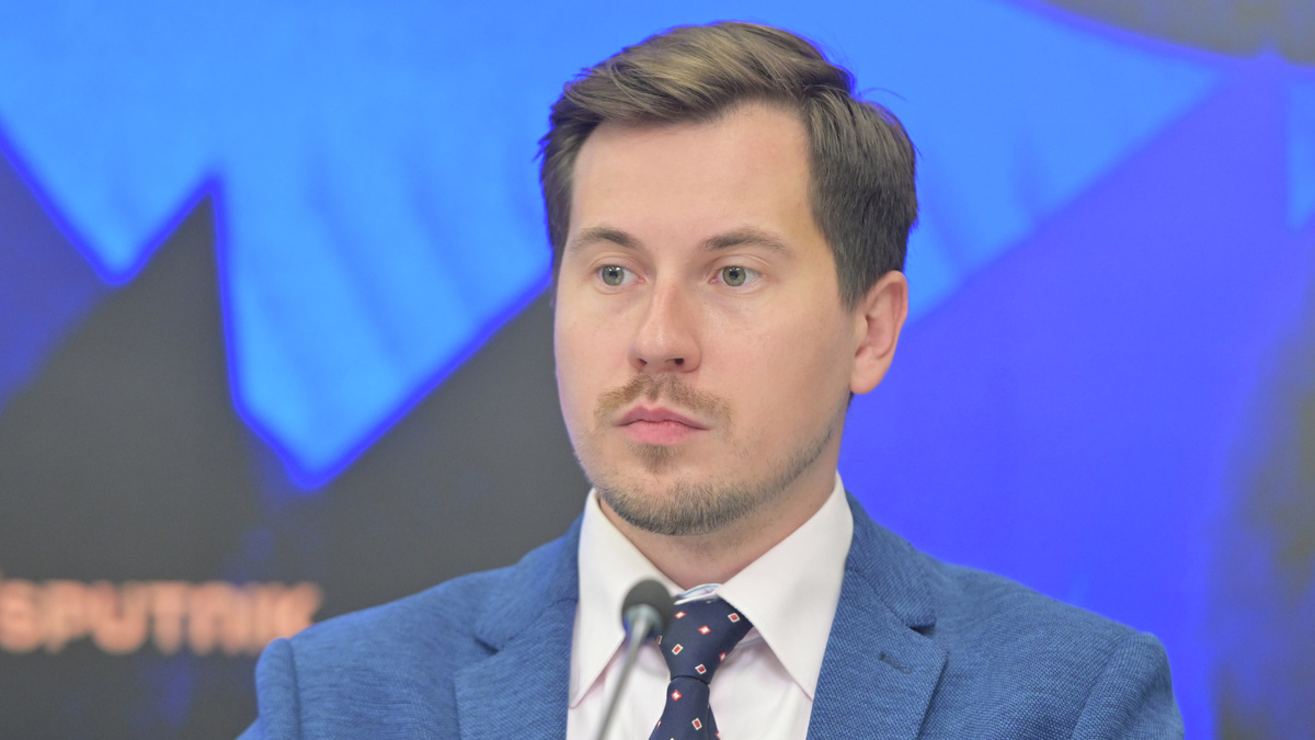    Политолог Дмитрий Буневич (фото РИА)