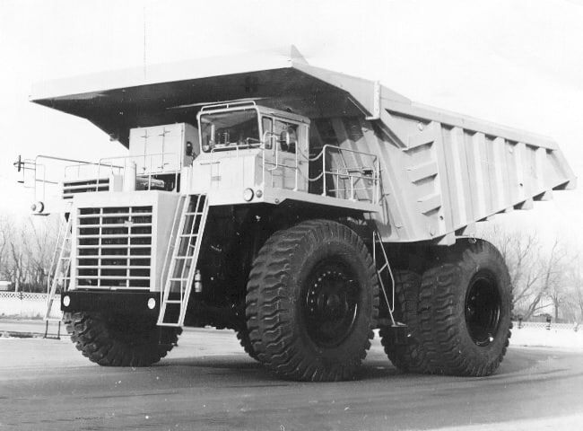 БЕЛАЗ: тот самый желтый самосвал из нашего двора