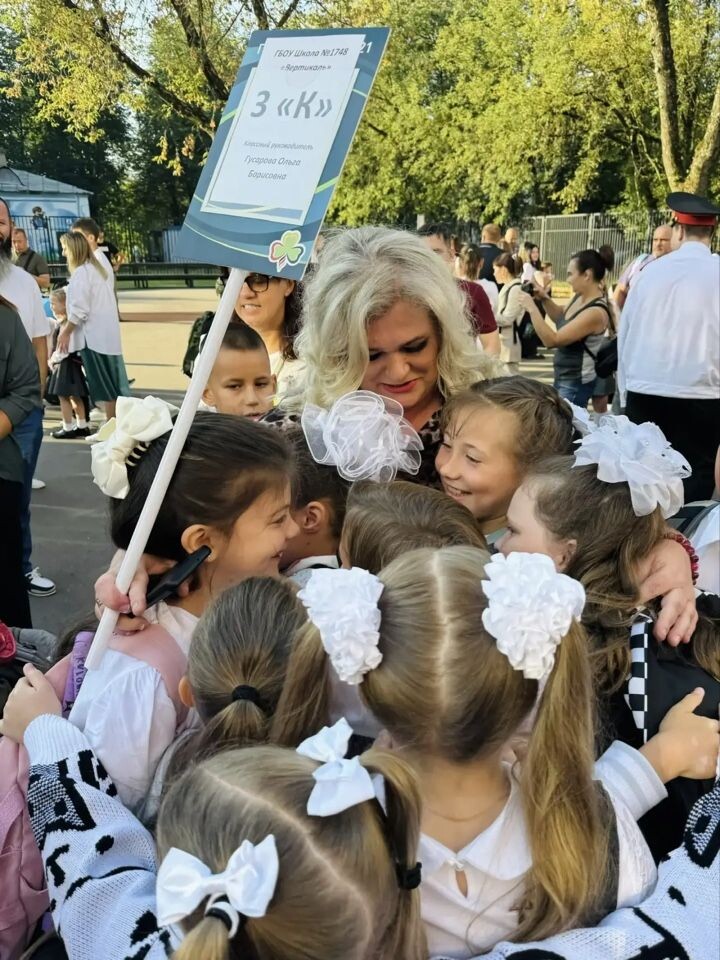 Ольга Борисовна Гусарова с учениками