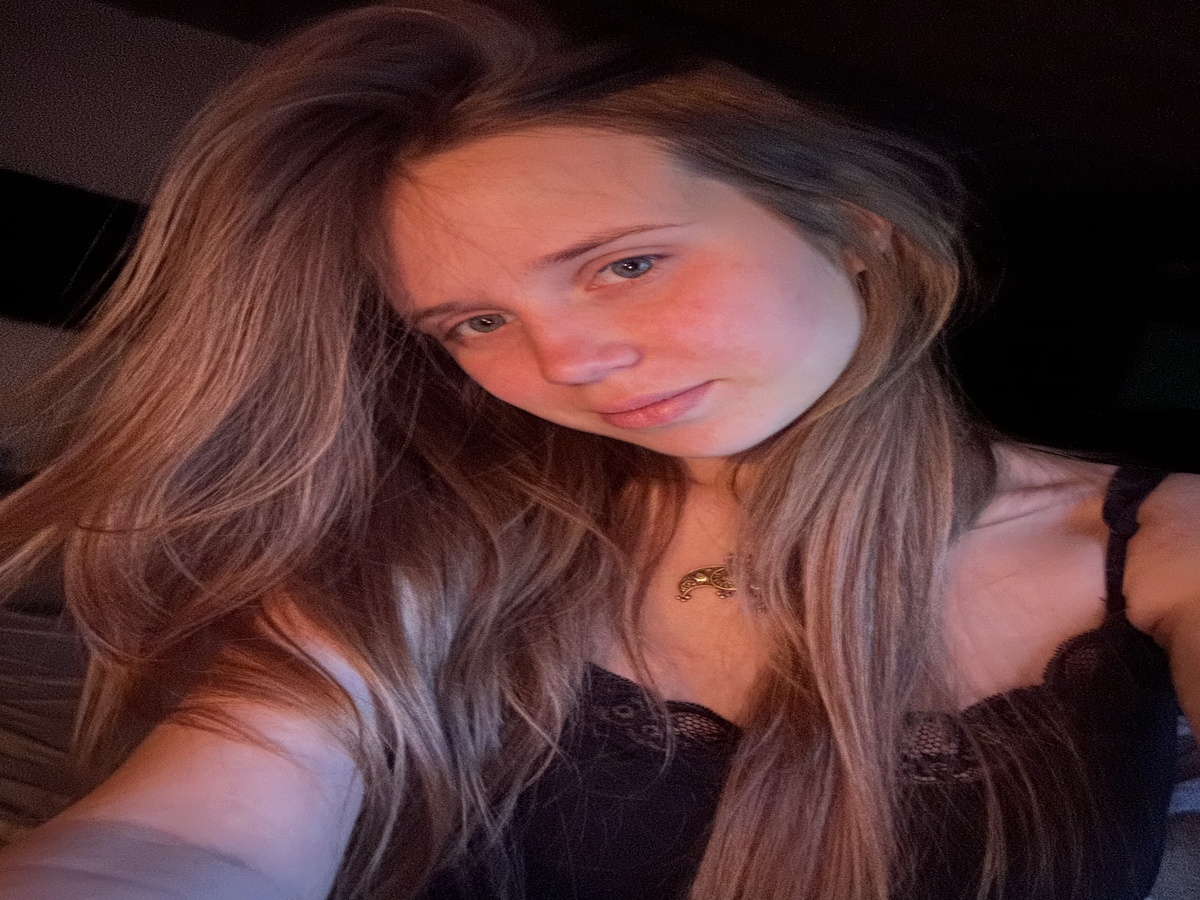 Я помню, как ещё будучи подростком не пускала туда, если человек не был мне близок (Мальчишки ждали на улице🤣)