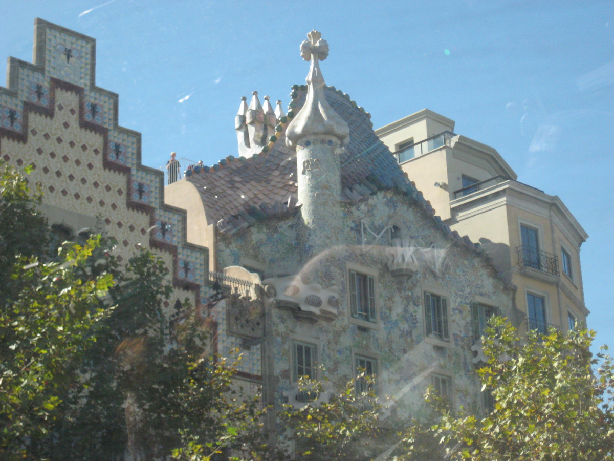 Вот он на фото слева