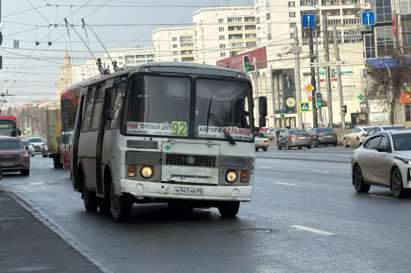 На водителя маршрутки составили два протокола после жалоб челябинцев