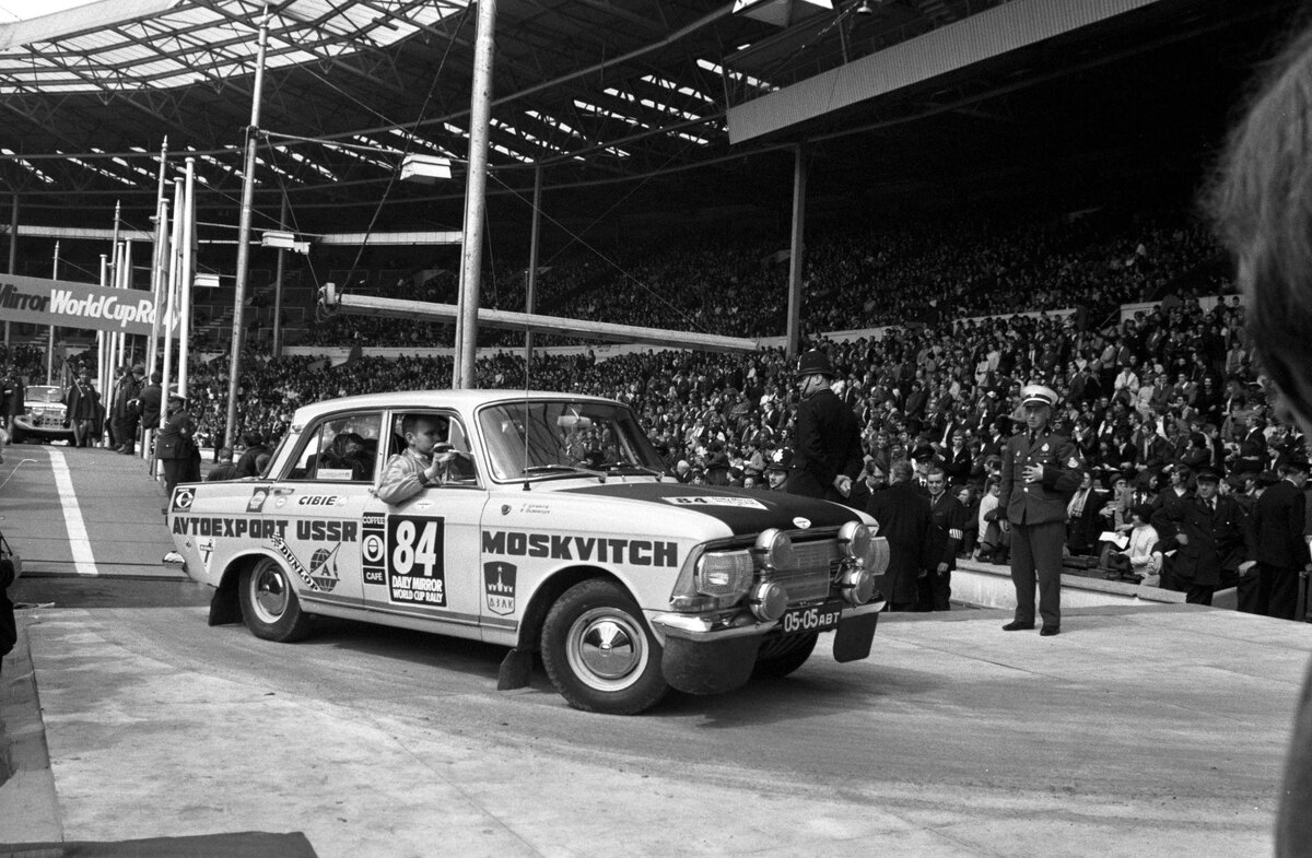 На старте 412-й