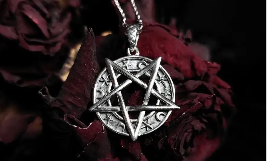 Необычная гадалка 47