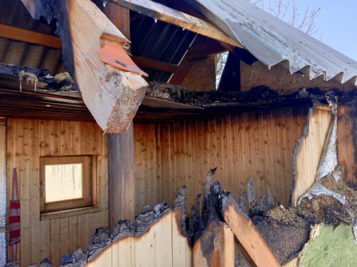    Последствия пожара в Терновке (фото: Отдел надзорной деятельности и профилактической работы по г. Камышину, Камышинскому, Котовскому и Ольховскому районам)