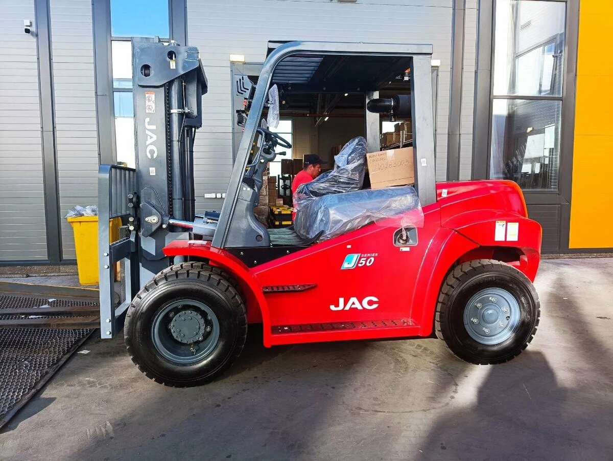 Дизельный автопогрузчик JAC