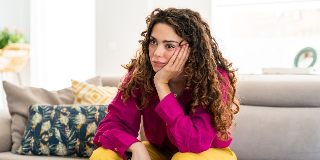 – Чего встала на пороге? Дай пройти! – свекровь сделала все для нашего развода. Часть 11