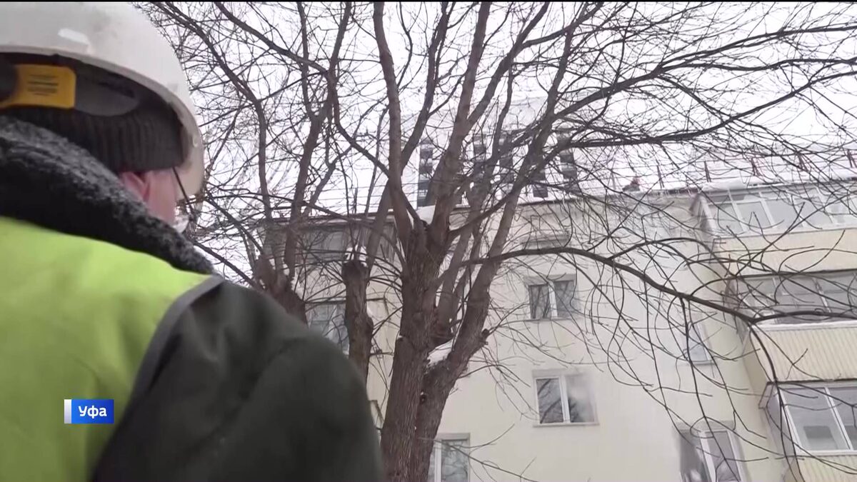    Мэр Уфы Ратмир Мавлиев поручил проверить все крыши домов