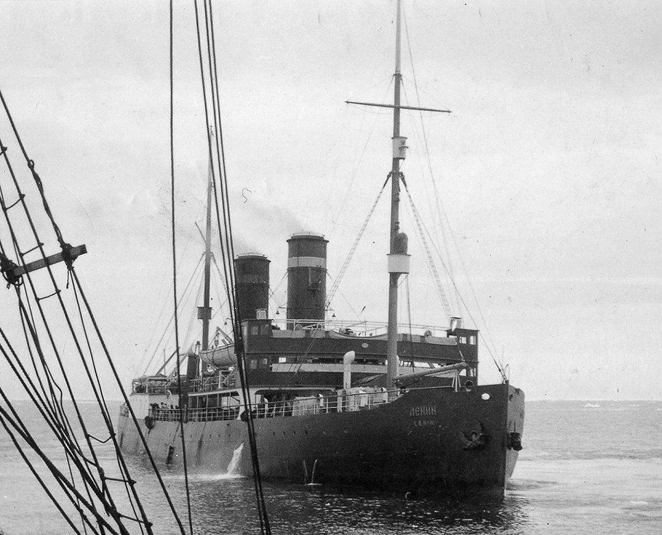 Советский пароход "Ленин", 1930-е годы. фото из ria.ru