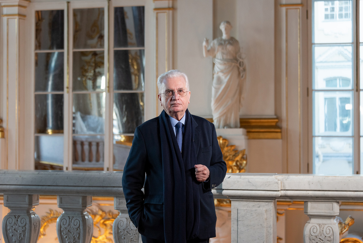 Михаил Борисович Пиотровский, директор Государственного Эрмитажа, арабист-исламовед, декан восточного факультета СПбГУ, доктор исторических наук, профессор