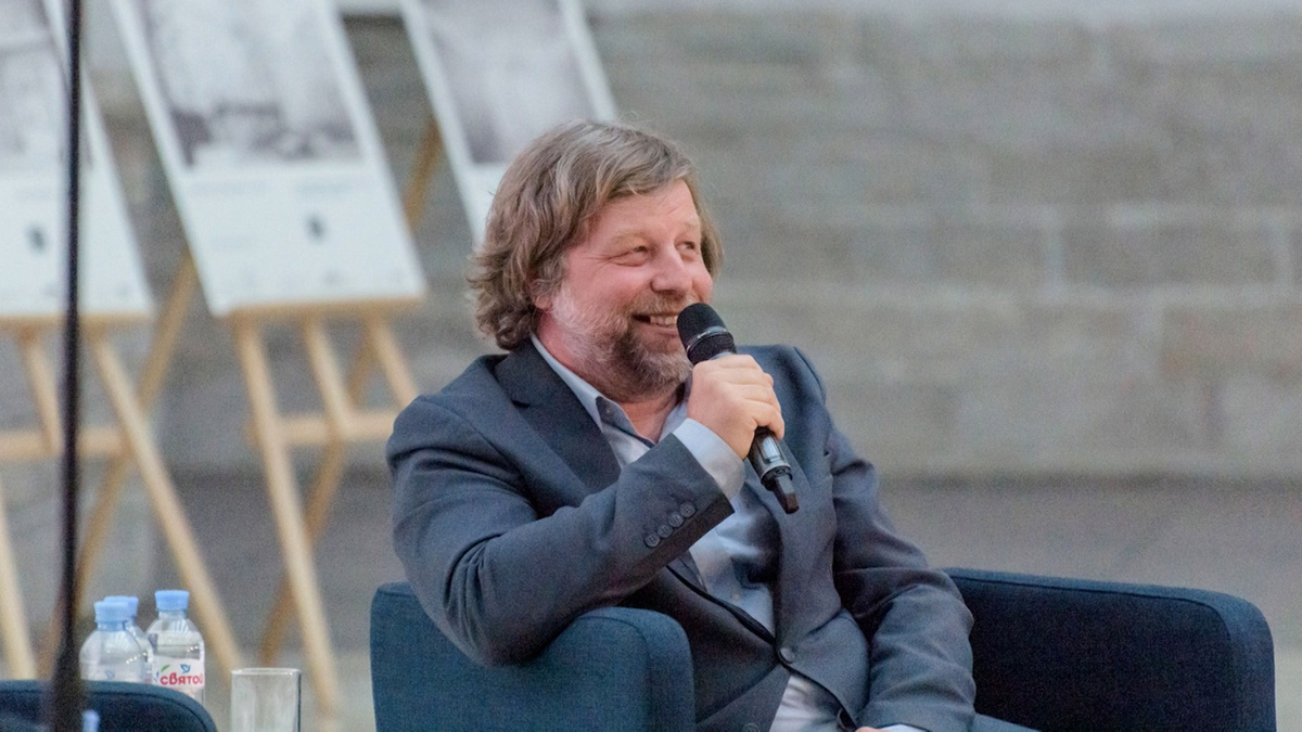    Археолог Александр Бутягин