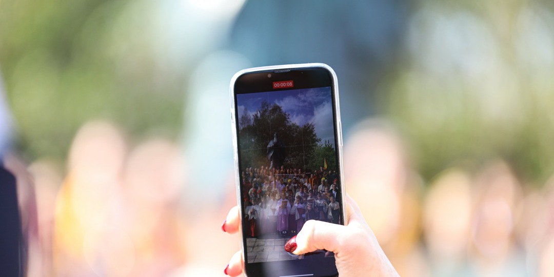 Первый шаг к навигационной независимости: что известно о премьере российского смартфона GLS-1