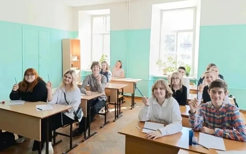    Ученики ДШИ из Первомайска на «отлично» написали музыкальный диктант.