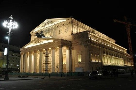 Большой театр в Москве, фотография из открытых источников Яндекса