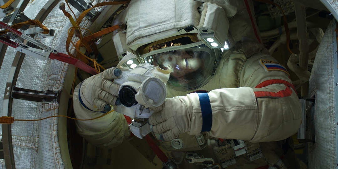 КАК ФОТОГРАФИРУЮТ В КОСМОСЕ