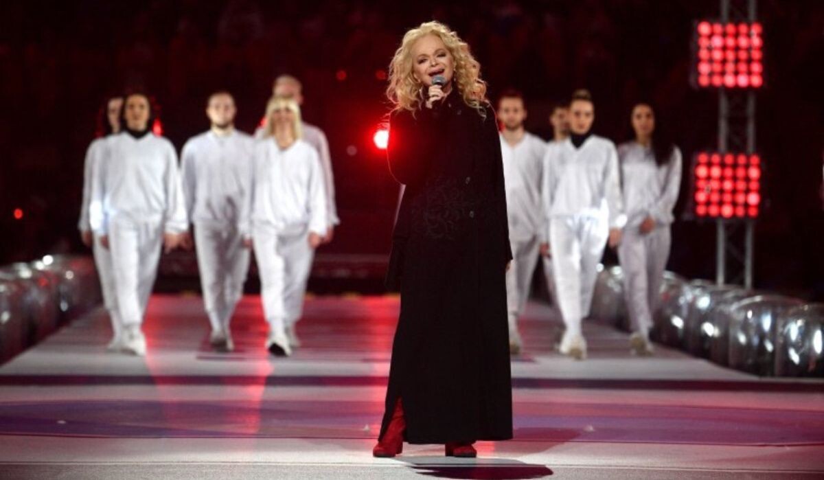     Лариса Долина на концерте. Источник: РИА Новости Автор фото: Евгений Биятов