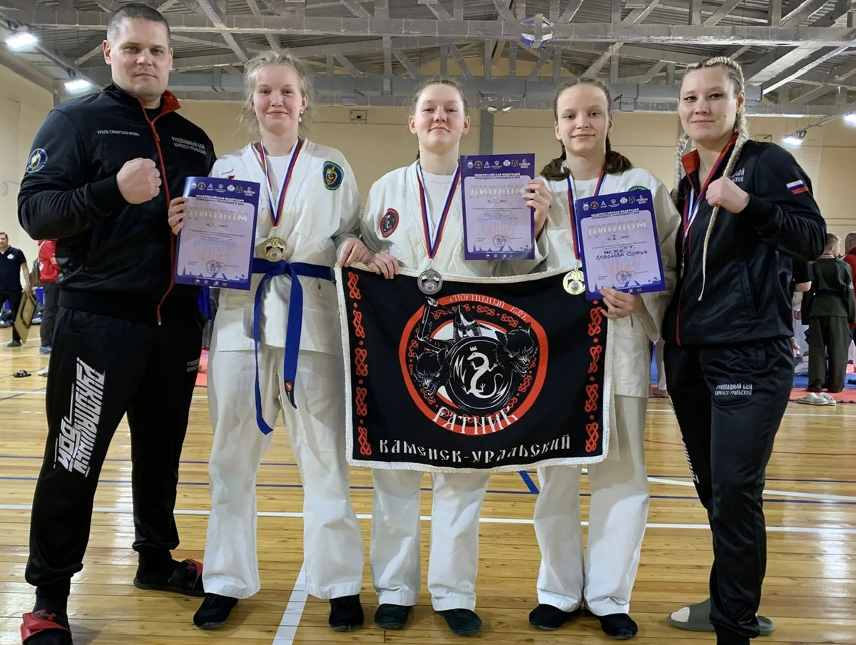    Спортсменки из Каменска-Уральского выиграли золото Первенства России по рукопашному бою