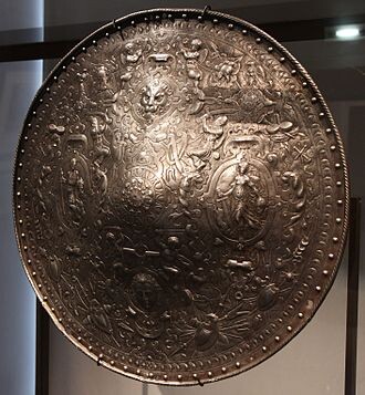 Рондаш конца XVI века в парижском музее армии