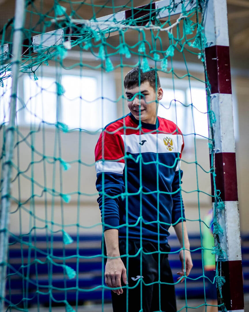    "Бывает, приложатся так, что потом всё тело чувствует..."