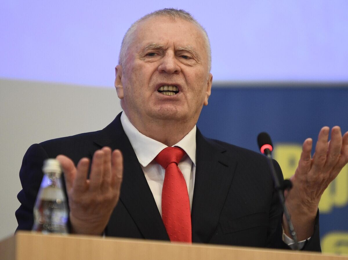    Руководитель Высшего Совета ЛДПР Владимир Жириновский во время обращения к молодежи в свой день рождения | © РИА Новости / Владимир Астапкович