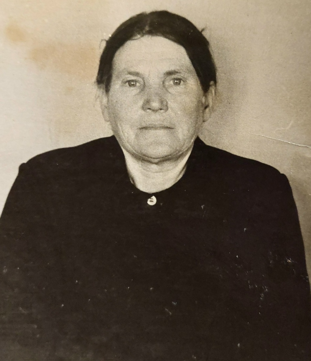 Мама отца Ирина. Фото из семейного архива автора.