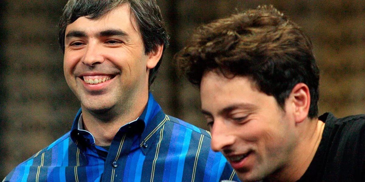 Сооснователи Google Ларри Пейдж (слева) и Сергей Брин (справа).  REUTERS/Кимберли Уайт