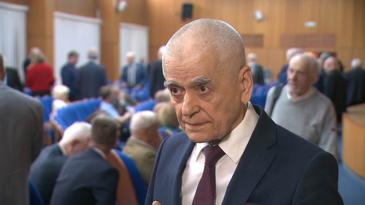    Геннадий Онищенко