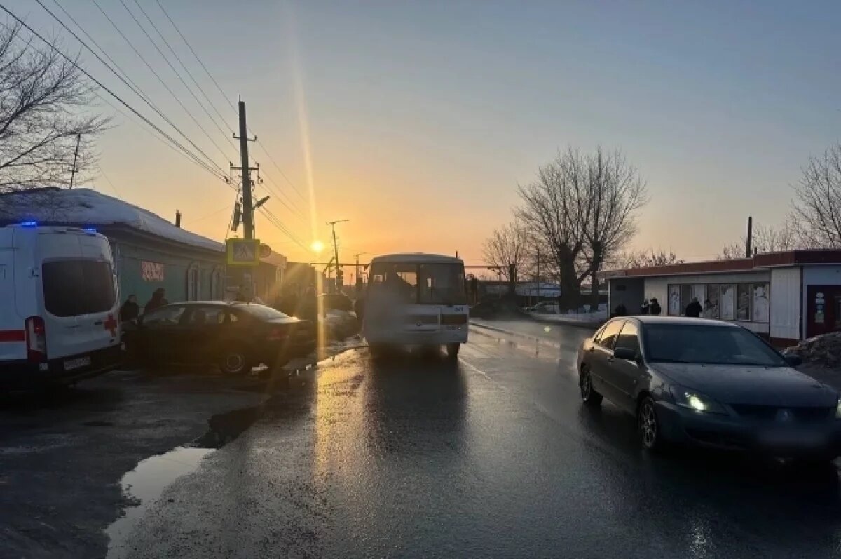    В Троицке Челябинской области маршрутный автобус сбил пешехода