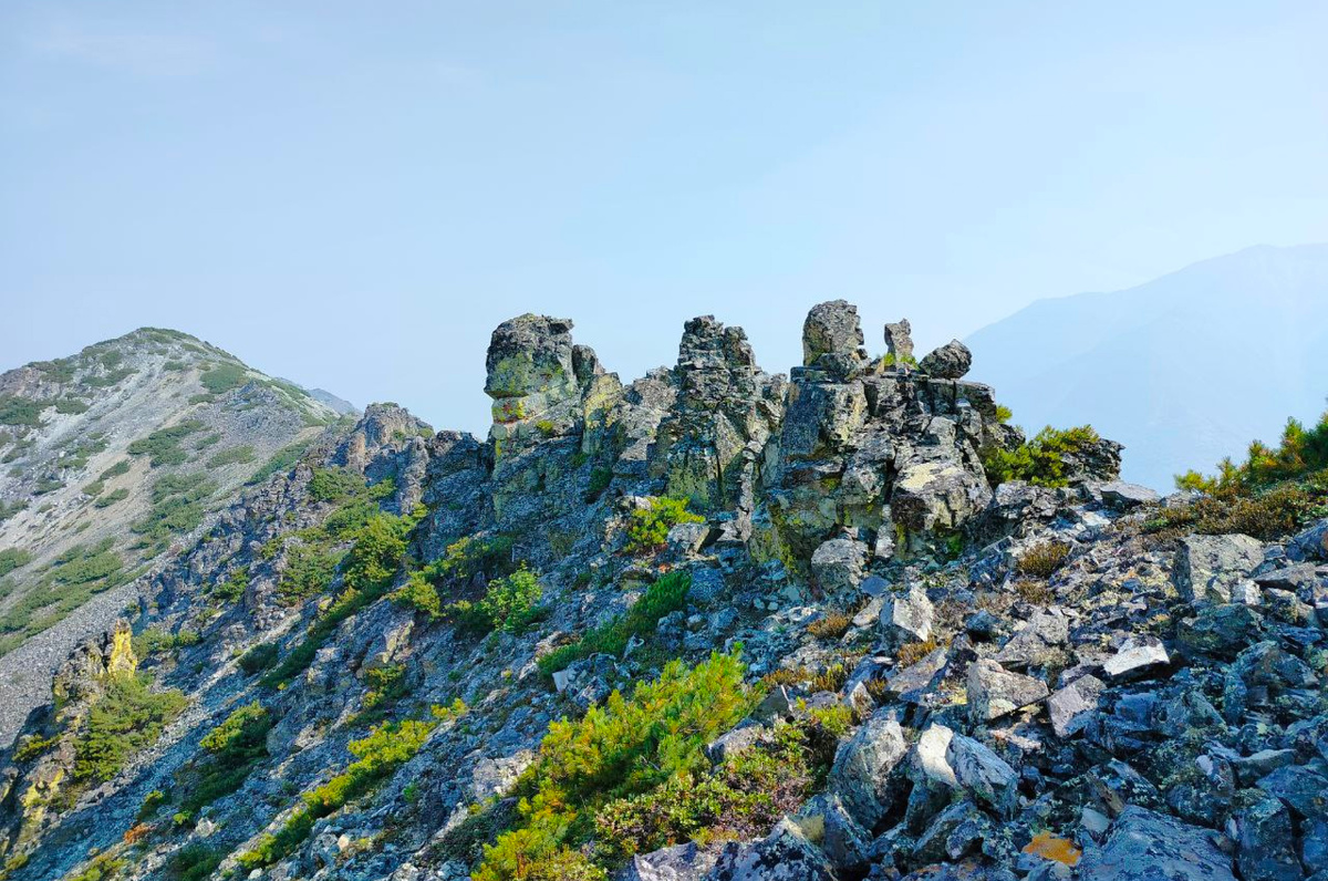 Вершина горы Нух, фото: Владимир Буряк