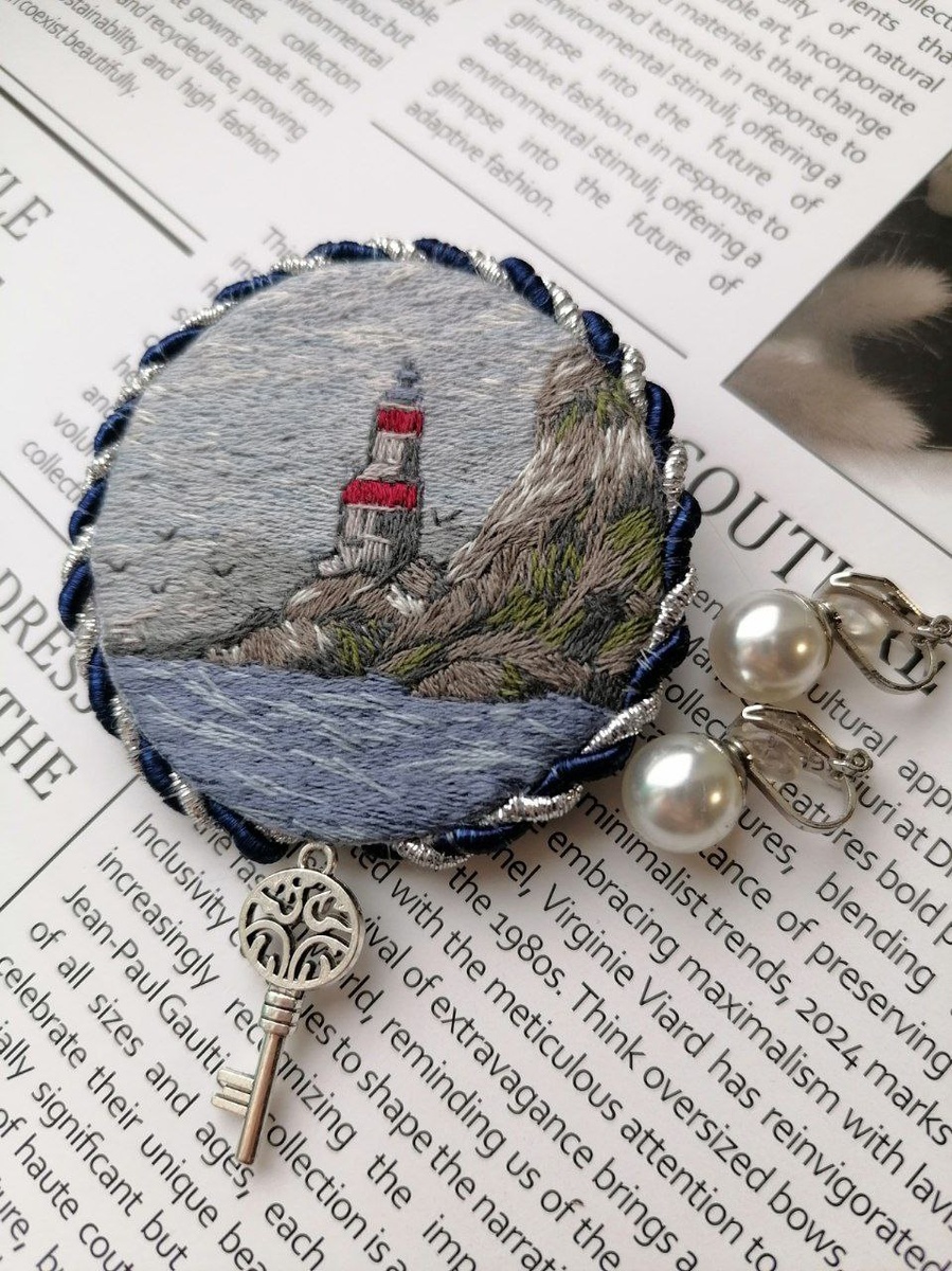 Брошь "Маяк"