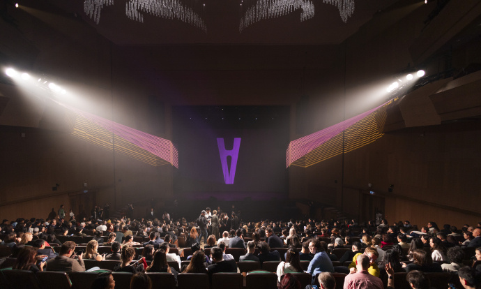    Каждый год на фестиваль приходят тысячи зрителей, которым интересно социально значимое кино. Источник фото: Оргкомитет Alternativa Film Festival