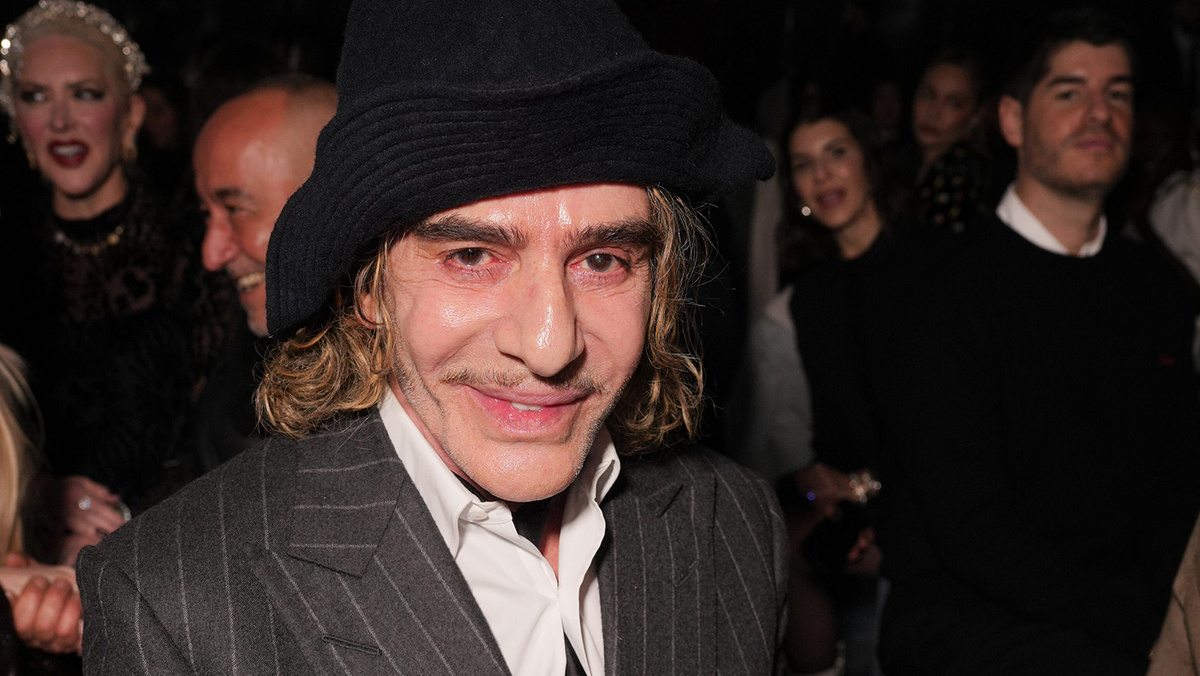   Swan Gallet / WWD / Getty Images- Джон Гальяно