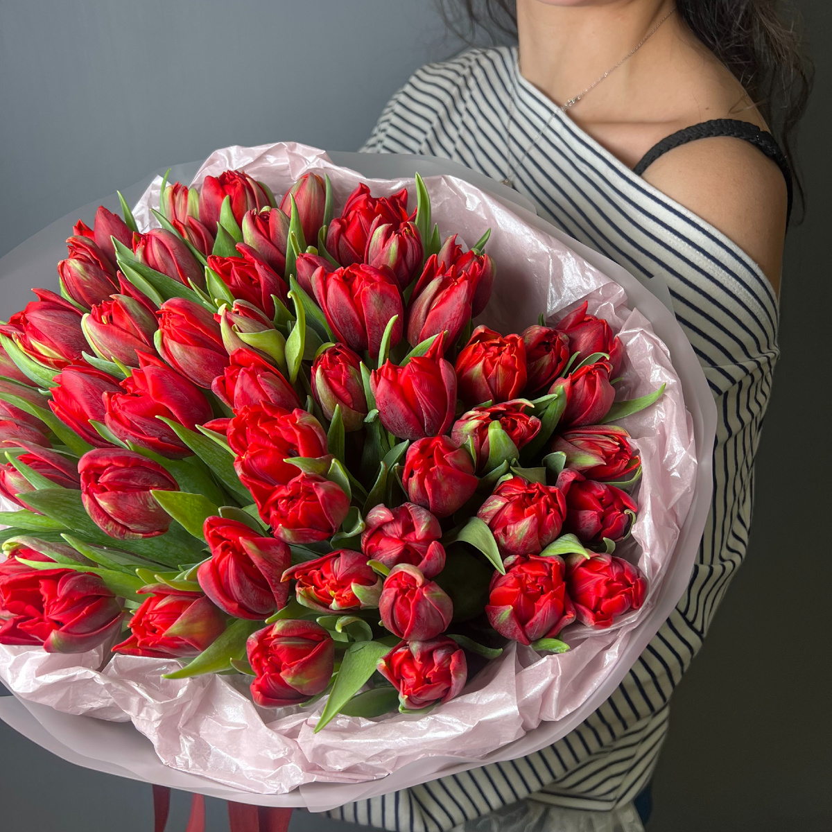 Где купить цветы по акции в Санкт-Петербурге: как это устроено в RoseMarkt