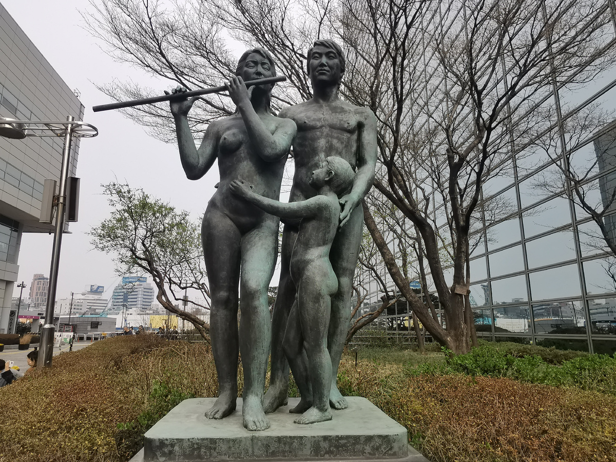 Памятники семье в Сеуле