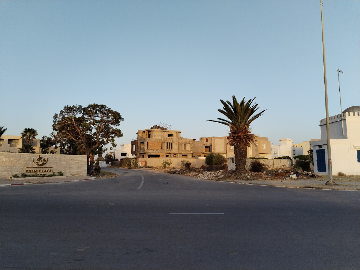 Где-то по дороге к автобусной остановке