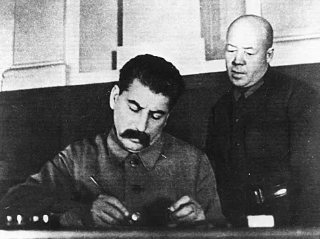 Сталин нахмурился, услышав звание героя, и резко оборвал докладчика. Фраза, которую он произнес, навсегда изменила судьбу офицера