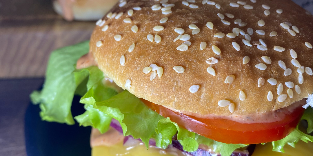🍔 «Бургер с душой: как приготовить идеальный домашний шедевр».