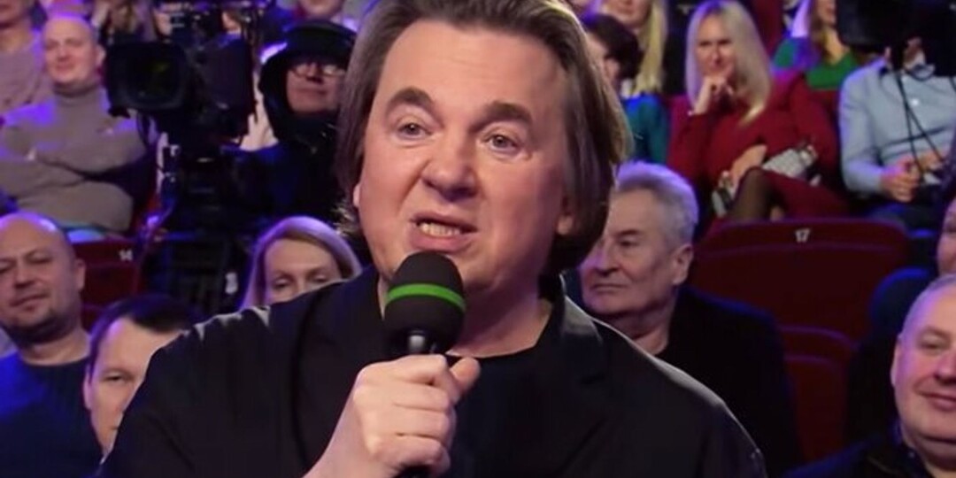 Как я собрался КВН посмотреть и смог выдержать только 1 шутку (вернее - не выдержал и 1 шутки). В 59 лет кажется, что это и не шутки вовсе