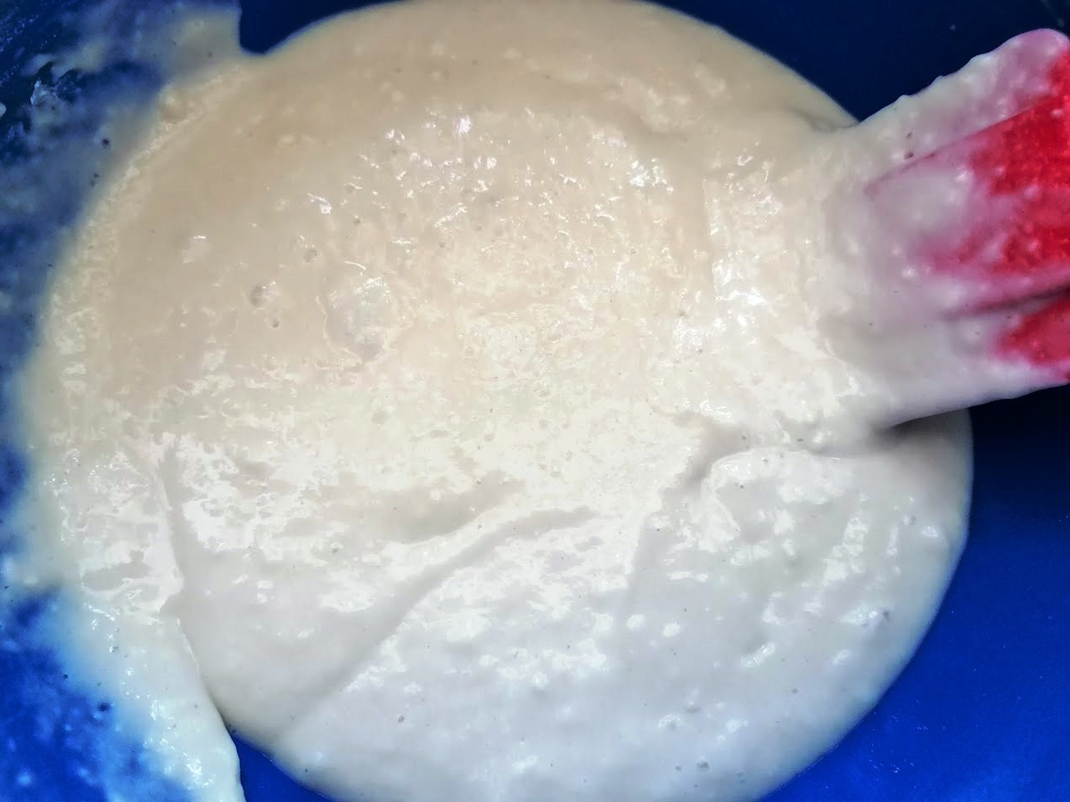 Тесто готово. Видите маленькие пузырьки? Реакция уже идёт. Фото автора