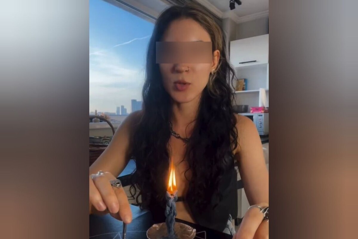    Таролог Валерия