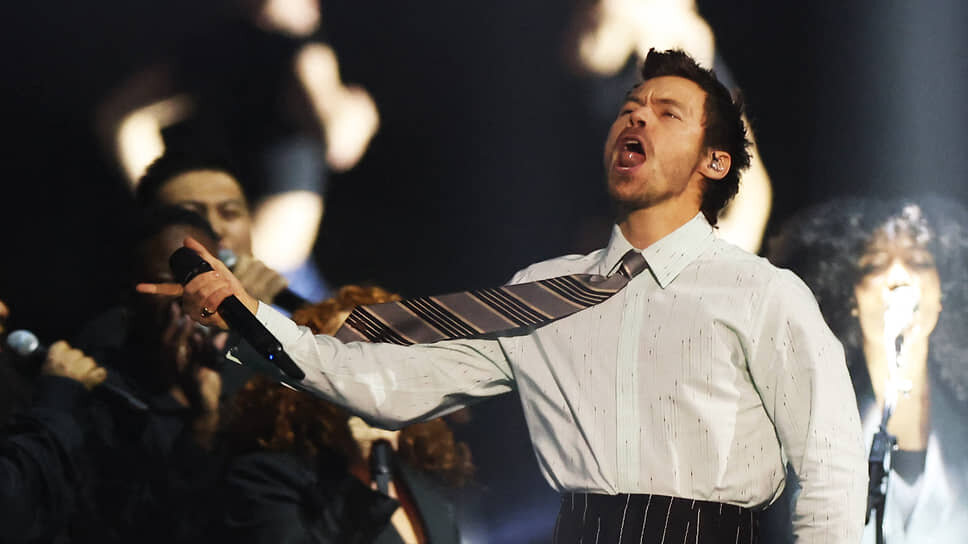 Выступление Гарри Стайлза на BRIT Awards.📷Фото: Isabel Infantes / Reuters