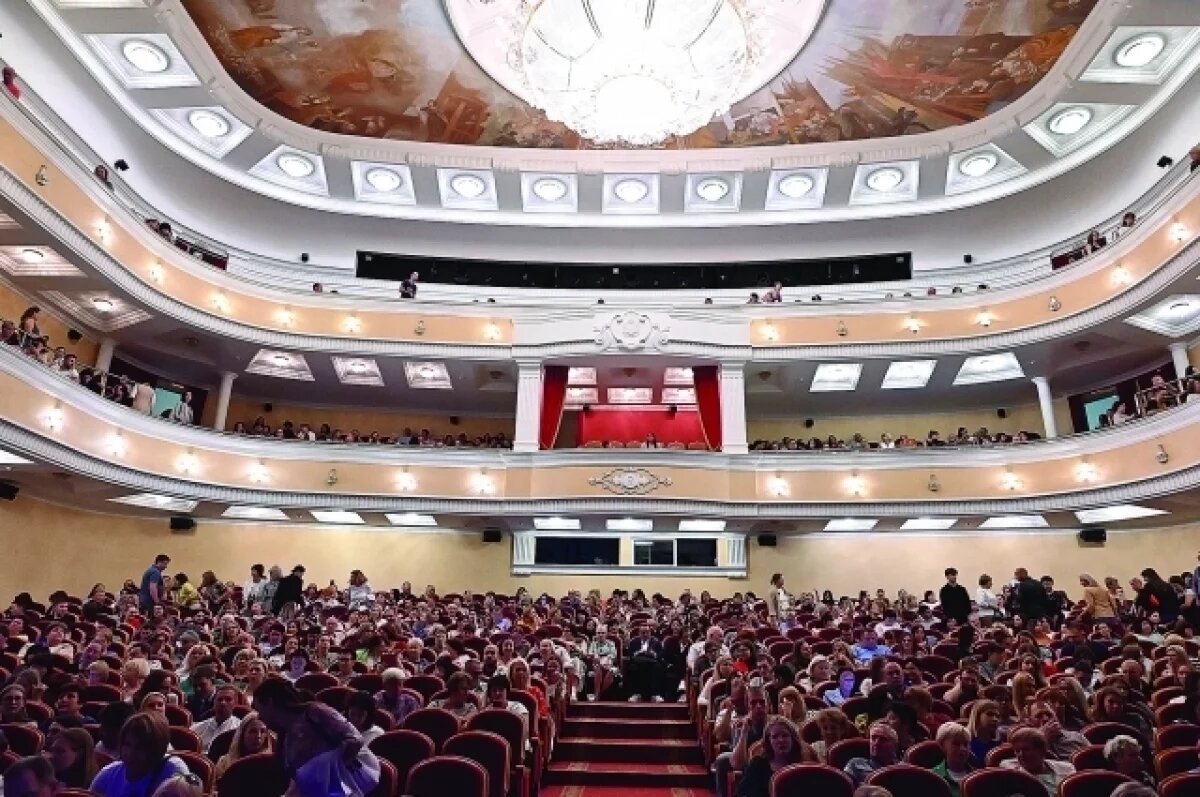    Три постановки покажет в Пензе Российский академический молодёжный театр