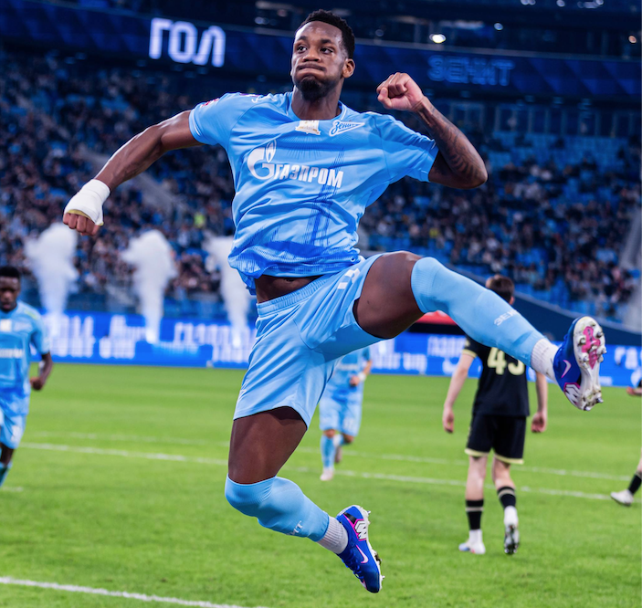 Джон Дуран забил второй гол в России, реализоав пенальти в матче "Зенит" - "Динамо" Мхчк, что позволило петербургскому клубу выйти в следующий раунд Кубка России. Фото: ФК "Зенит".