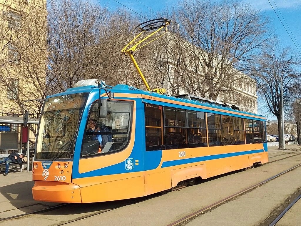 Трамвай КТМ-23. Фото Ивана Мессинёва