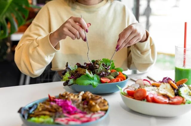    Правда ли, что ограничение белка в рационе продлевает жизнь?