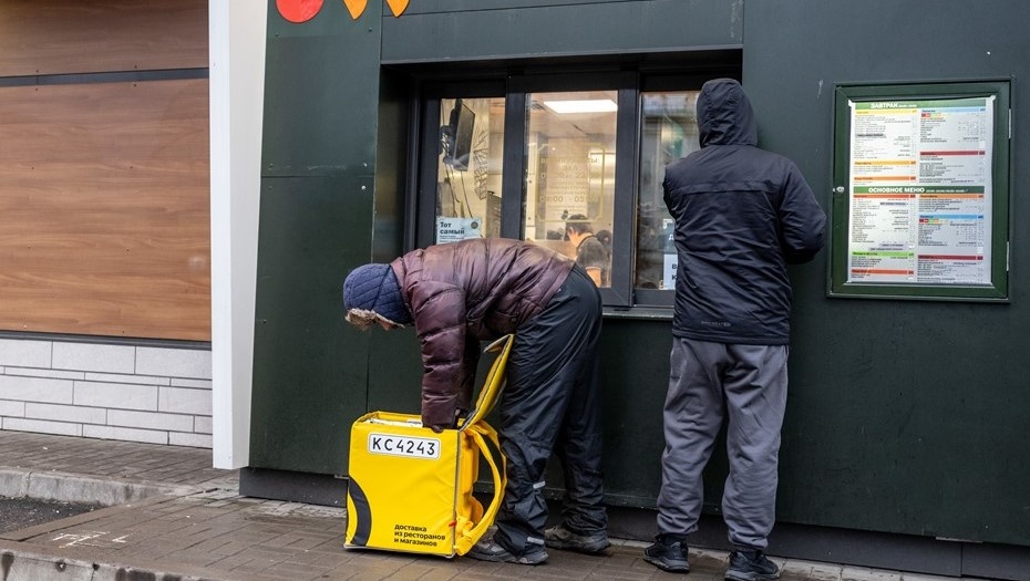    Курьеры, как правило, не являются штатными сотрудниками сервисов доставки Автор фото: Мартьян Фролов/"ДП"