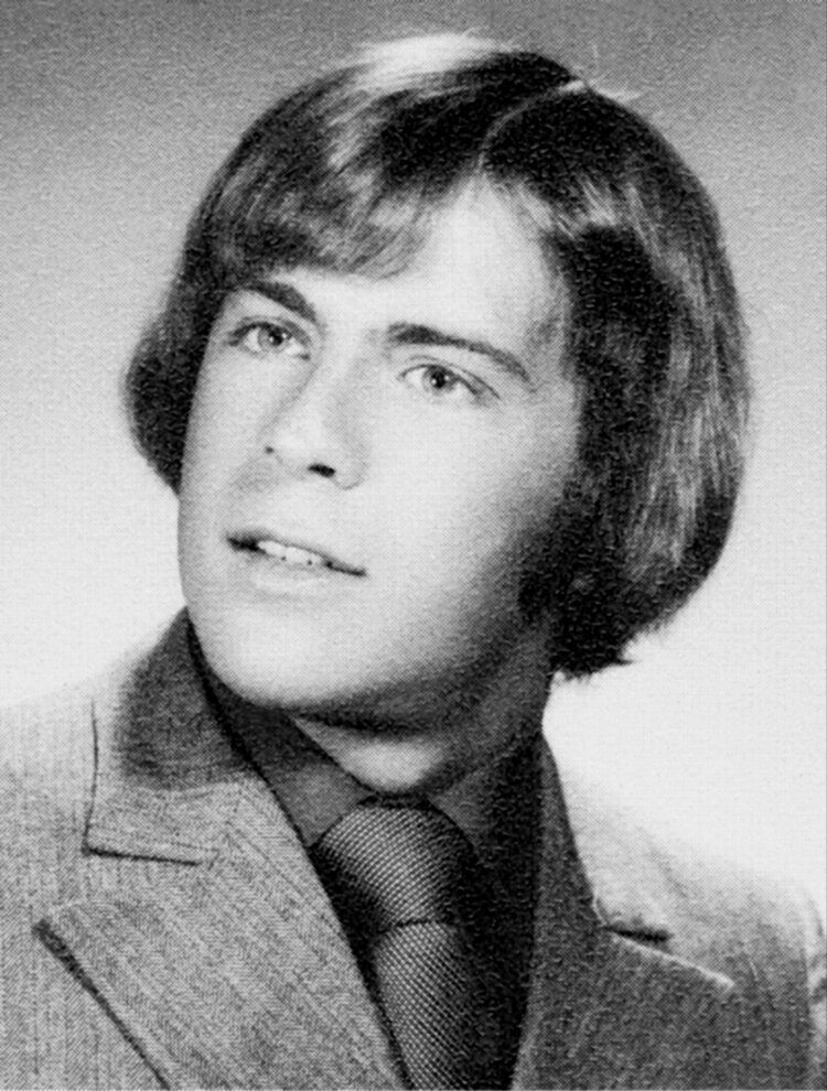 Брюс Уиллис в 18 лет📷
