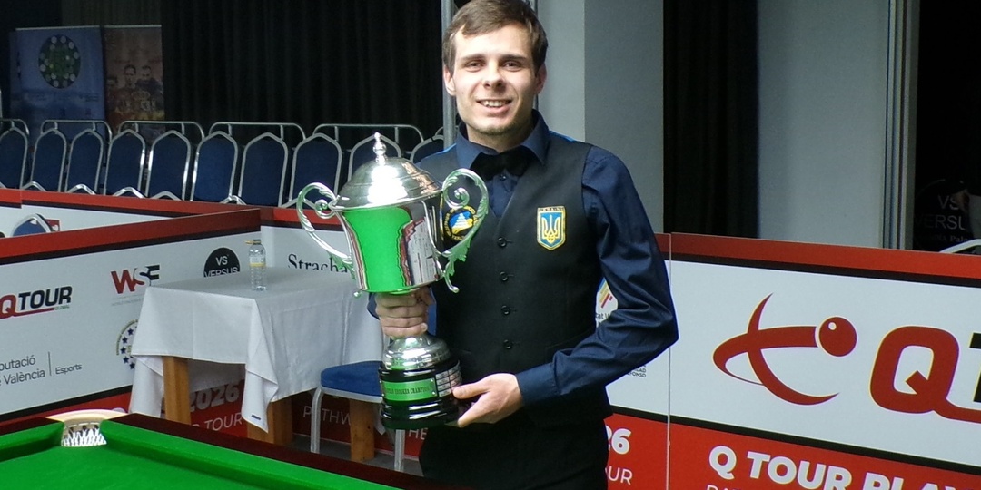 Антон Казаков выиграл чемпионат Европы в двух возрастных категориях и вернулся в мэйн-тур. Кто ещё получил статус профессионала?